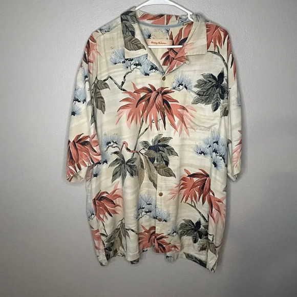 Tommy Bahama mens 100% silk tropical short sleeve  button down shirt size XLX - Picture 1 of 11
